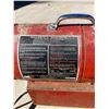 Image 2 : UNIVERSAL MODEL 150 FA 150,000 BTU FORCED AIR LP GAS HEATER