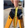 Image 10 : HEAVY DUTY TRIPOD
