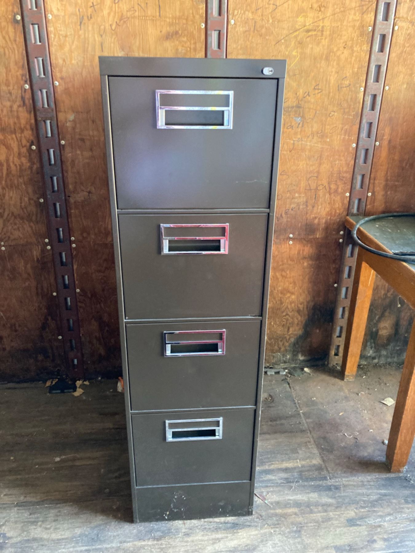 4 Post Lock File FOUR-DRAWER LOCKING FILE CABINET