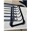 Image 3 : METAL GRATE OR GRILL