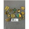 Image 1 : 10 Goldtone Large Pendants, 1 Scroll Brooch, 1 Leaf Scarf Clip & Star Shaped Clip