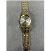 Image 3 : 2 Men's Wrist Watches - Vancouver Canucks & Gold Tone Men's Watch w/ Black Stone Face