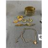 Image 2 : Nice Assortment Of Fashion Earrings & Bracelets