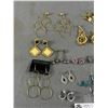 Image 2 : Nice Assortment Of Fashion Earrings - Goldtone, Rhinestone, Beads & More