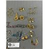 Image 3 : Nice Assortment Of Fashion Earrings - Goldtone, Rhinestone, Beads & More