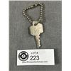 Image 2 : 1940's - 50's Suitcase Shape Key/Chain