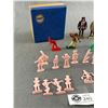 Image 3 : Vintage 1950's & 60's Plastic Toy Figures