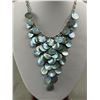 Image 2 : Beautiful Vintage Mother Of Pearl Bib Collar Necklace