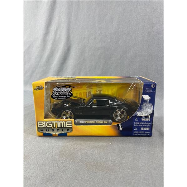 Jada Toys Bigtime Muscle 1:24 Scale Die-Cast Metal - 1972 Pontiac Trans Am