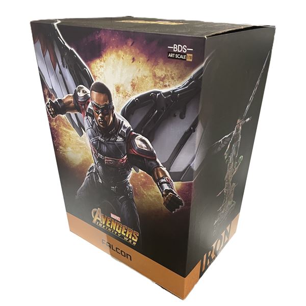 Falcon 1:10 Scale Statue by Iron Studios