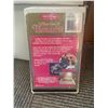 Image 2 : The Three Lives of Thomasina DISNEY VHS Factory Sealed