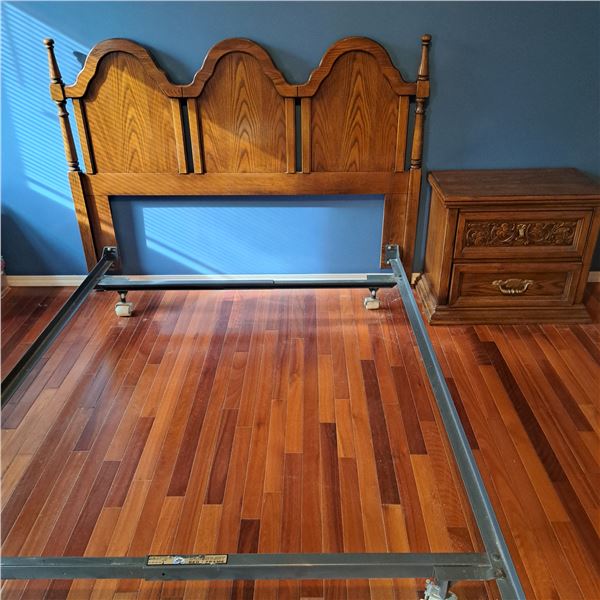 Adjustable Bedframe, Headboard & Night Table