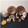 Image 1 : Assorted Home Decor