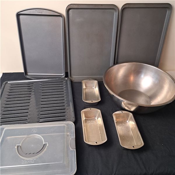 Assorted Bakeware