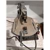 Image 1 : Trademaster 16” 2 speed scroll saw