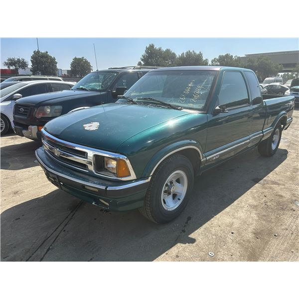 1996 Chevrolet S-10 Pickup