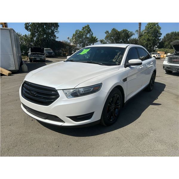 2015 Ford Taurus