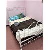 Image 1 : Vintage Bed and Bed Pan