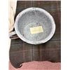 Image 2 : Vintage Bed and Bed Pan
