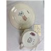 Image 8 : Royal Monarch Memorabilia