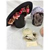 Image 2 : Ladies Hats and Accessories