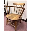 Image 8 : 4 Wooden Vintage Chairs