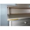 Image 2 : Vintage Hutch