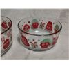 Image 3 : 2 Pyrex star wars glass bowls