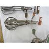 Image 3 : 428. 3 Vintage Kitchen Mixers  Egg Beaters in Good shape