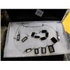 Image 2 : 514.  NECKLACE, BRACELT AND EARING SET