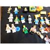 Image 4 : 527.  LEGO MINIFIGURE LOT