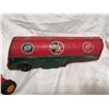 Image 9 : BA oil tin trailer+ tin semi 16"-as is