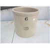 Image 1 : 6 Gallon Medalta Crock No Cracks