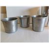 Image 5 : Vintage aluminum swirl mixer shaker and tumbler