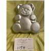 Image 1 : Wilton cake pan - teddy bear