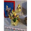 Image 4 : 2 Christmas figurines - light up angels & Santa lamp