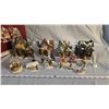 Image 2 : Large 16pc Christmas lighted village - complete, in box