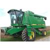 Image 4 : John Deere #9500 Combine