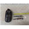 Image 2 : Mossey Oak 2 Hunting/Skinning Knives , 1 Holster for Both - 