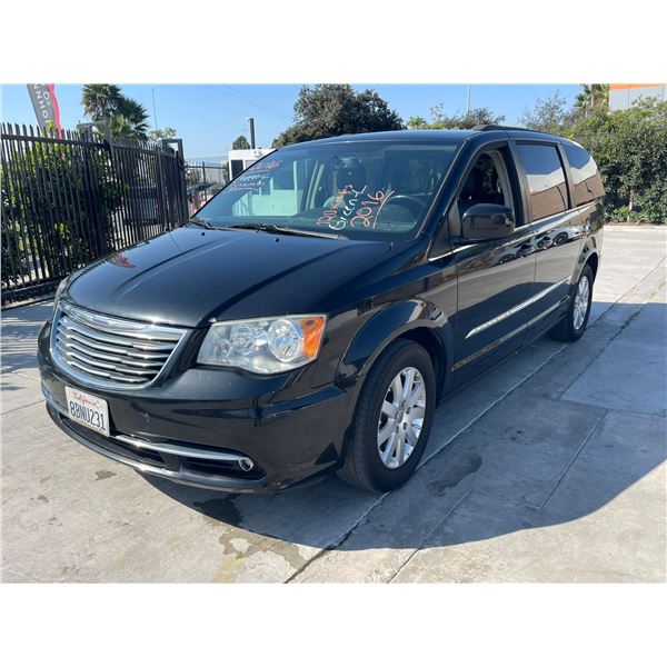 CHRY TOWN & COUNTRY 2016 T-2 DAYS