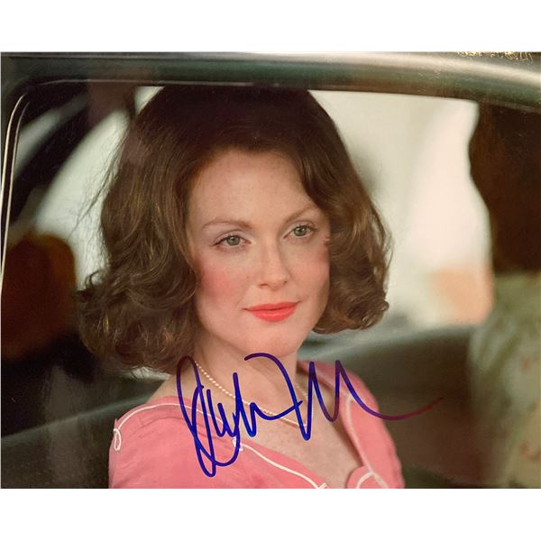 Julianne Moore signed photo