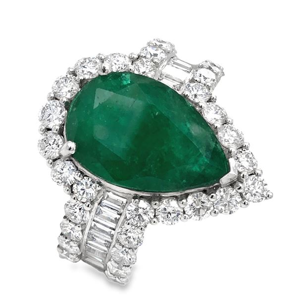Exceptional Emerald & Diamond Ring