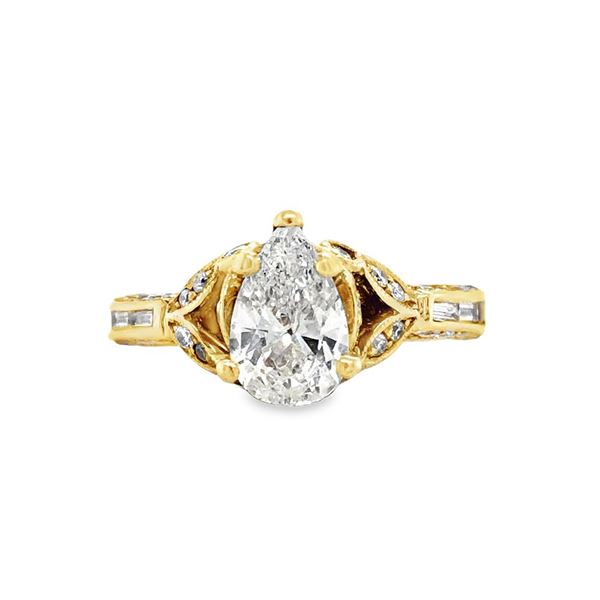 18K Yellow Gold Pear Shaped Diamond Accented Ring