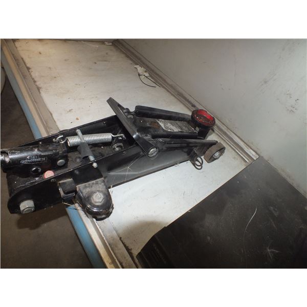Hydraulic Floor Jack