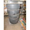 Image 1 : 5 Tires
