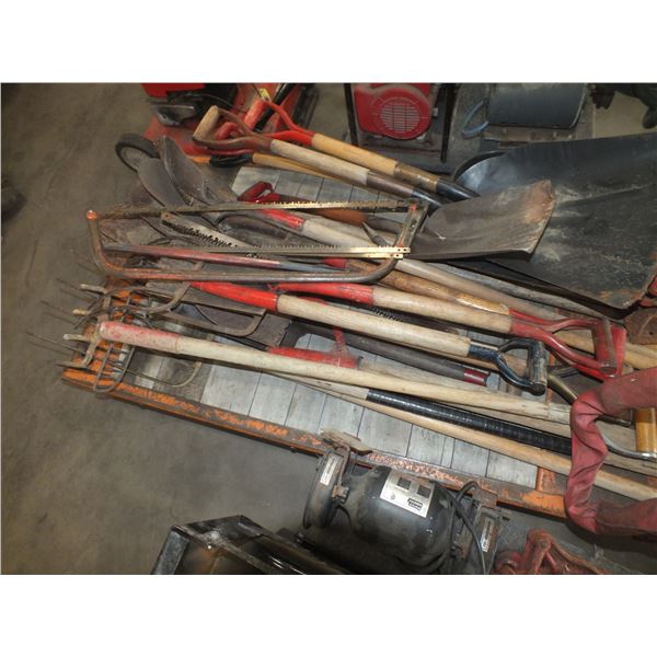 Assorted Shovels / Rakes