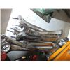 Image 1 : 8 Large Wrenches