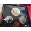 Image 8 : 1977 Mint Set with Case 