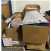Image 1 : 2 Pallets of misc. clothing