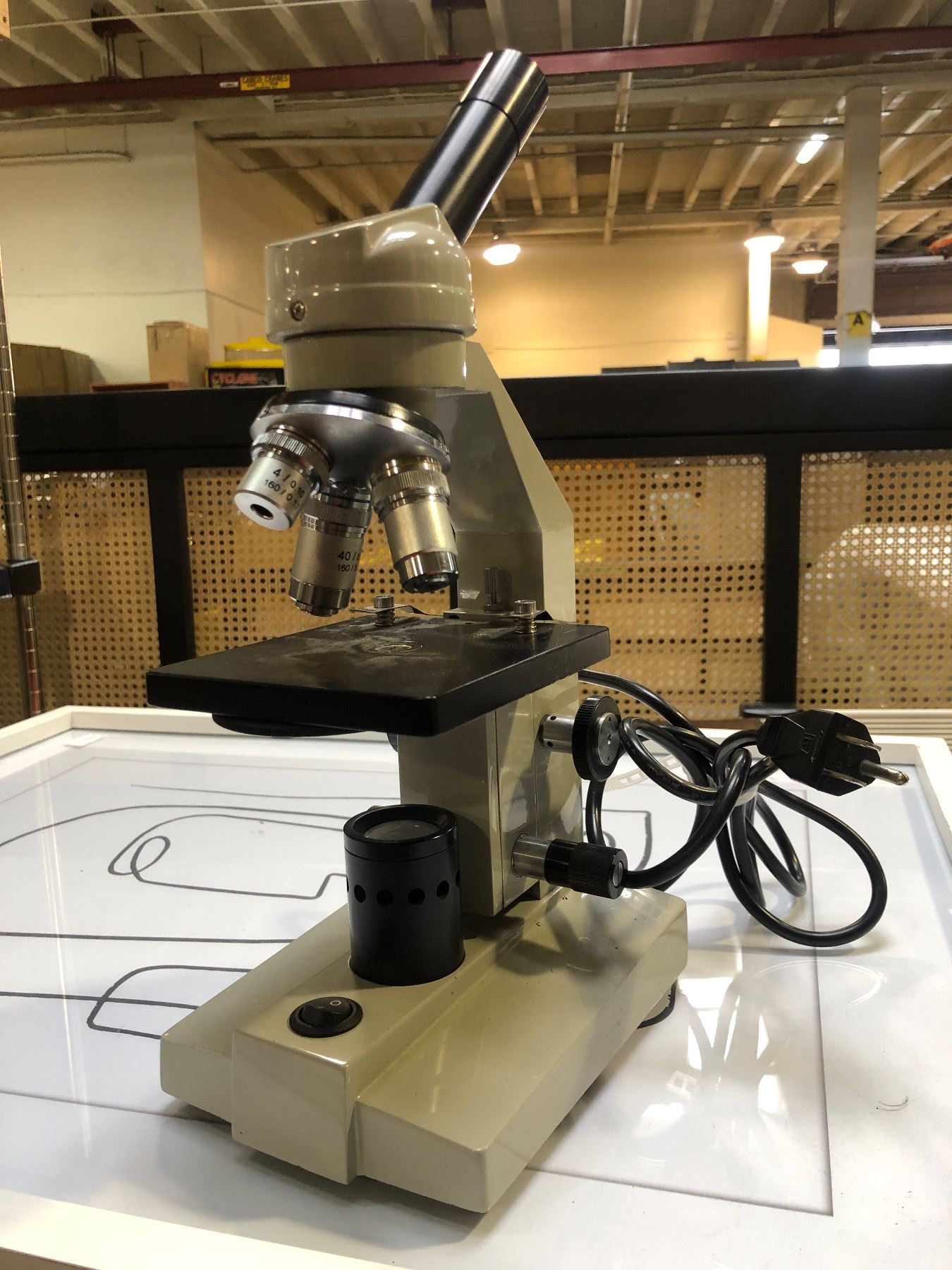 Electric microscope